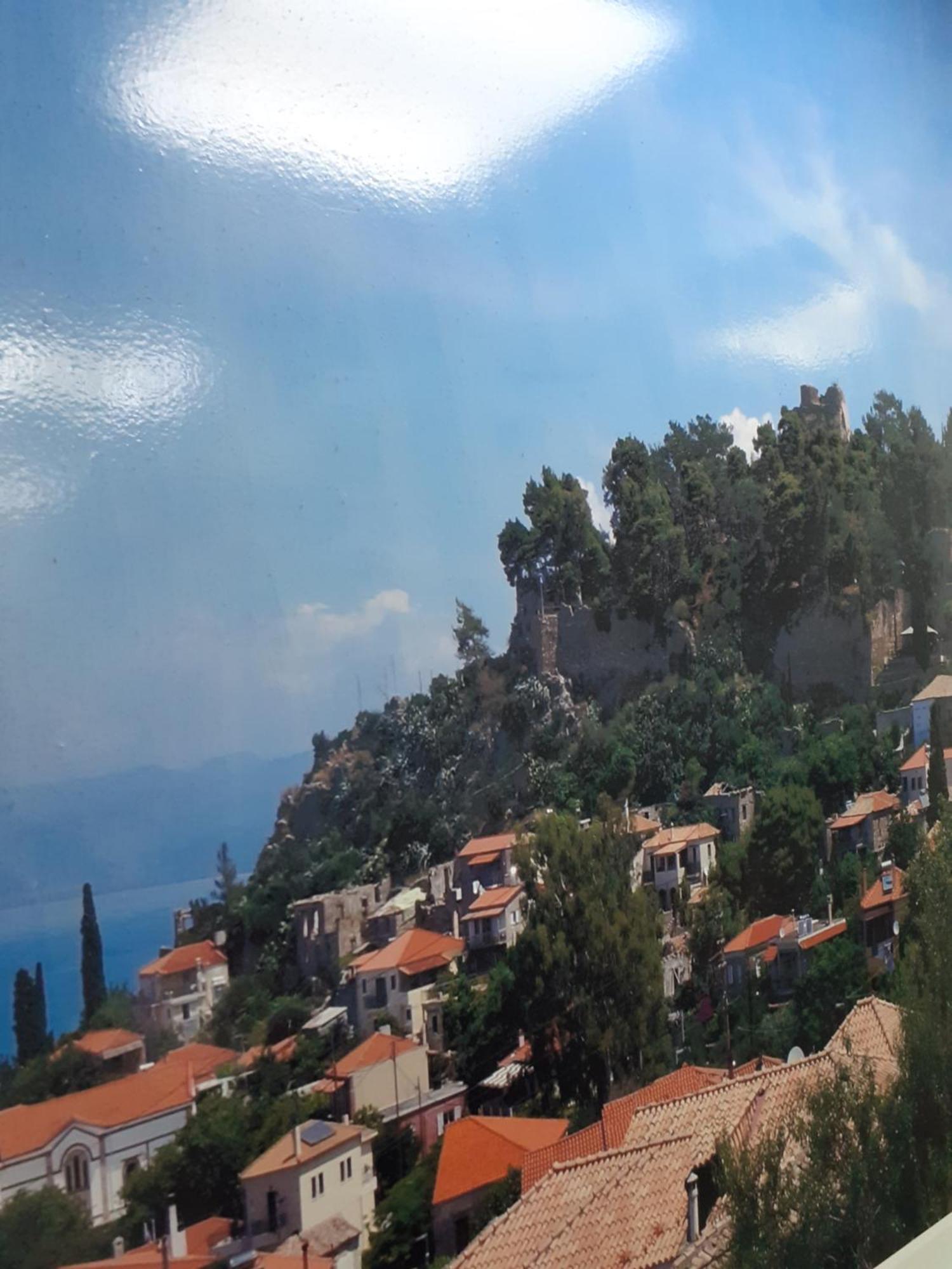 Tzil Home Kyparissia Exteriör bild