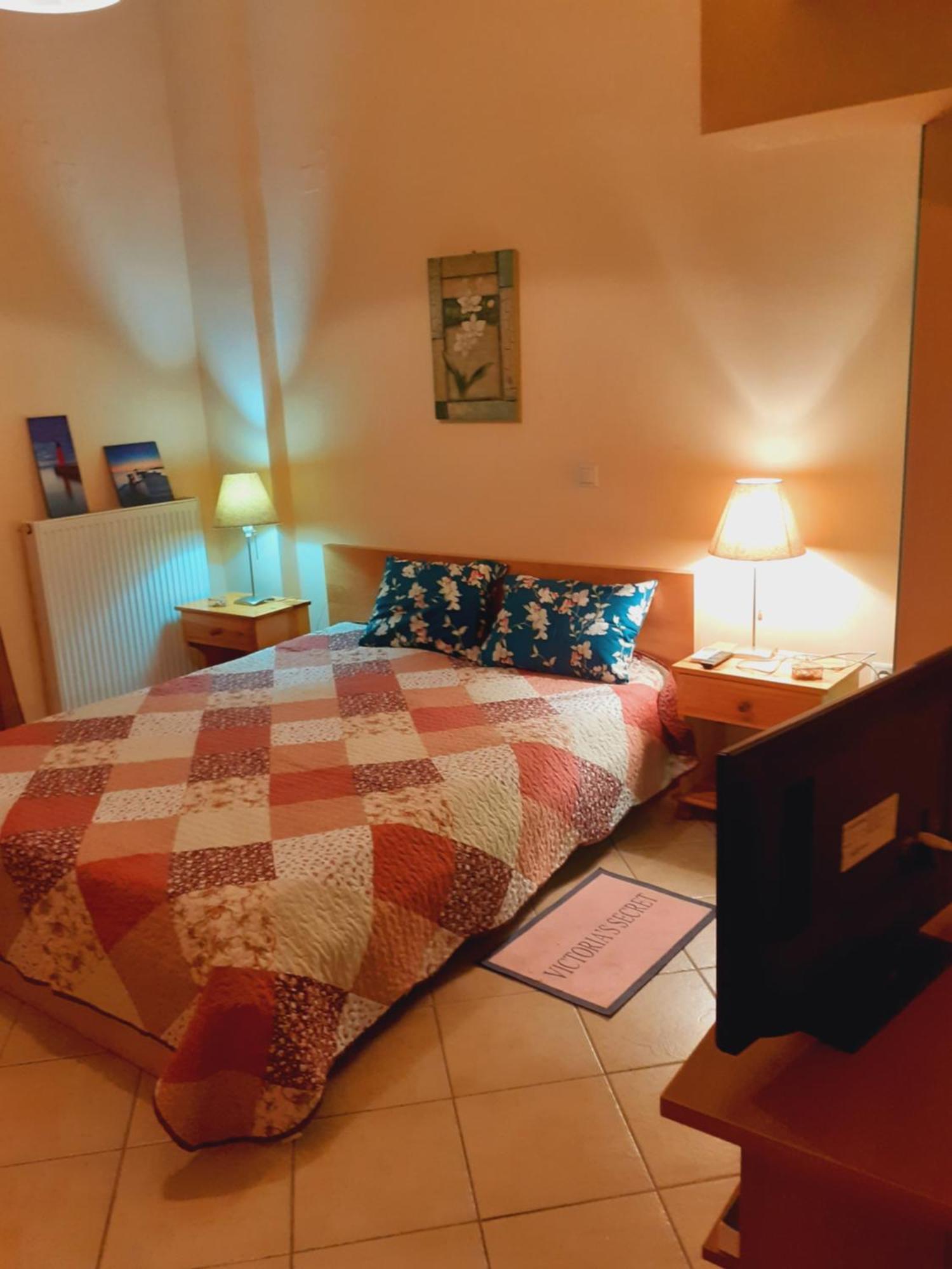 Tzil Home Kyparissia Exteriör bild